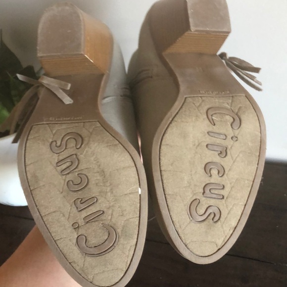 Circus by Sam Edelman Lennon bootie in grey - Picture 8 of 8